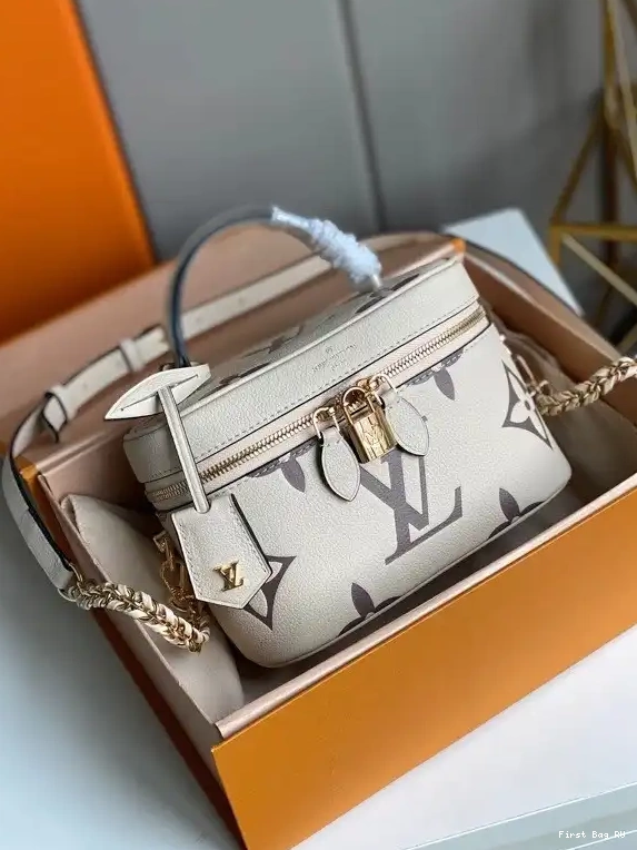 Firstbag VANITY LOUIS PM VUITTON 0503